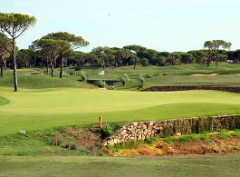 The greens at Lomas de Sancti Petri Golf are cunningly bunkered