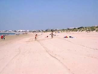 La Barossa Strand mit Blauen Flagge, Novo Sancti Petri, Andalucia, Spain